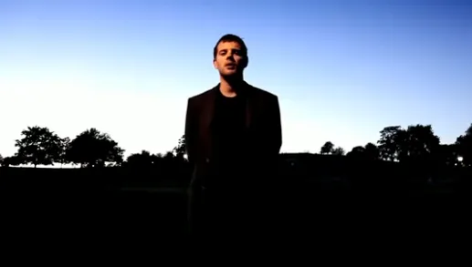 Les clips de la semaine: The Streets, Yeasayer, !!! et The Kills